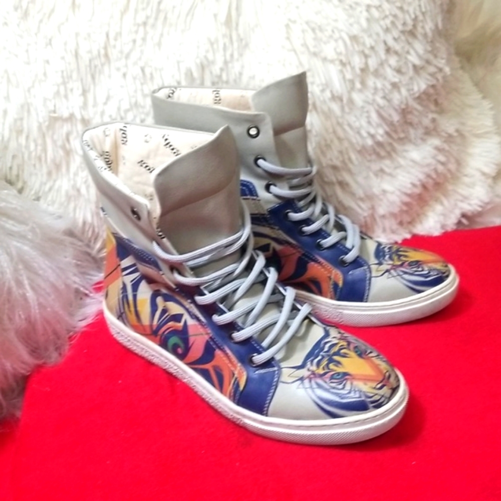 High-Top Women's Ankle Boots in Multicolor Tiger Print